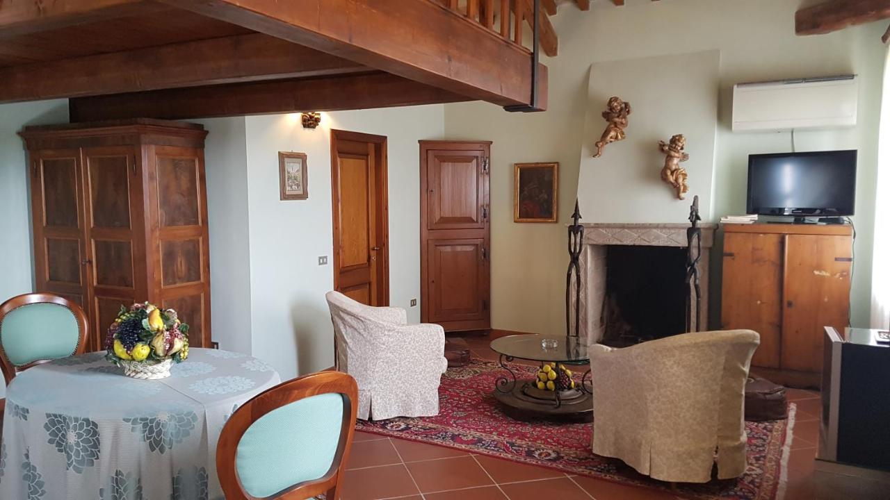 Locanda Di Villa Torraccia เปซาโร ภายนอก รูปภาพ